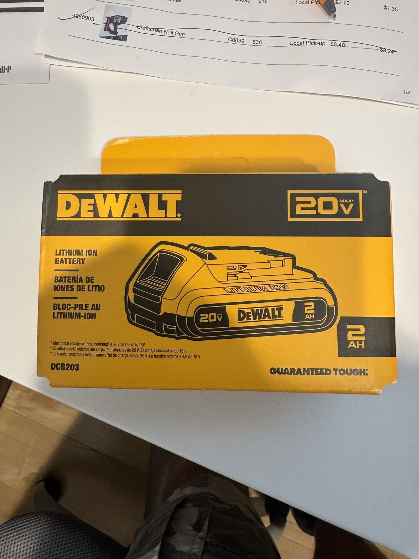 DEWALT 20V MAX Compact Lithium-Ion 2.0Ah Battery Pack BRAND NEW 2025