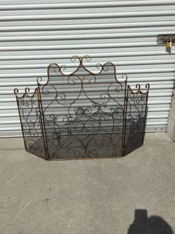 Fireplace screen
