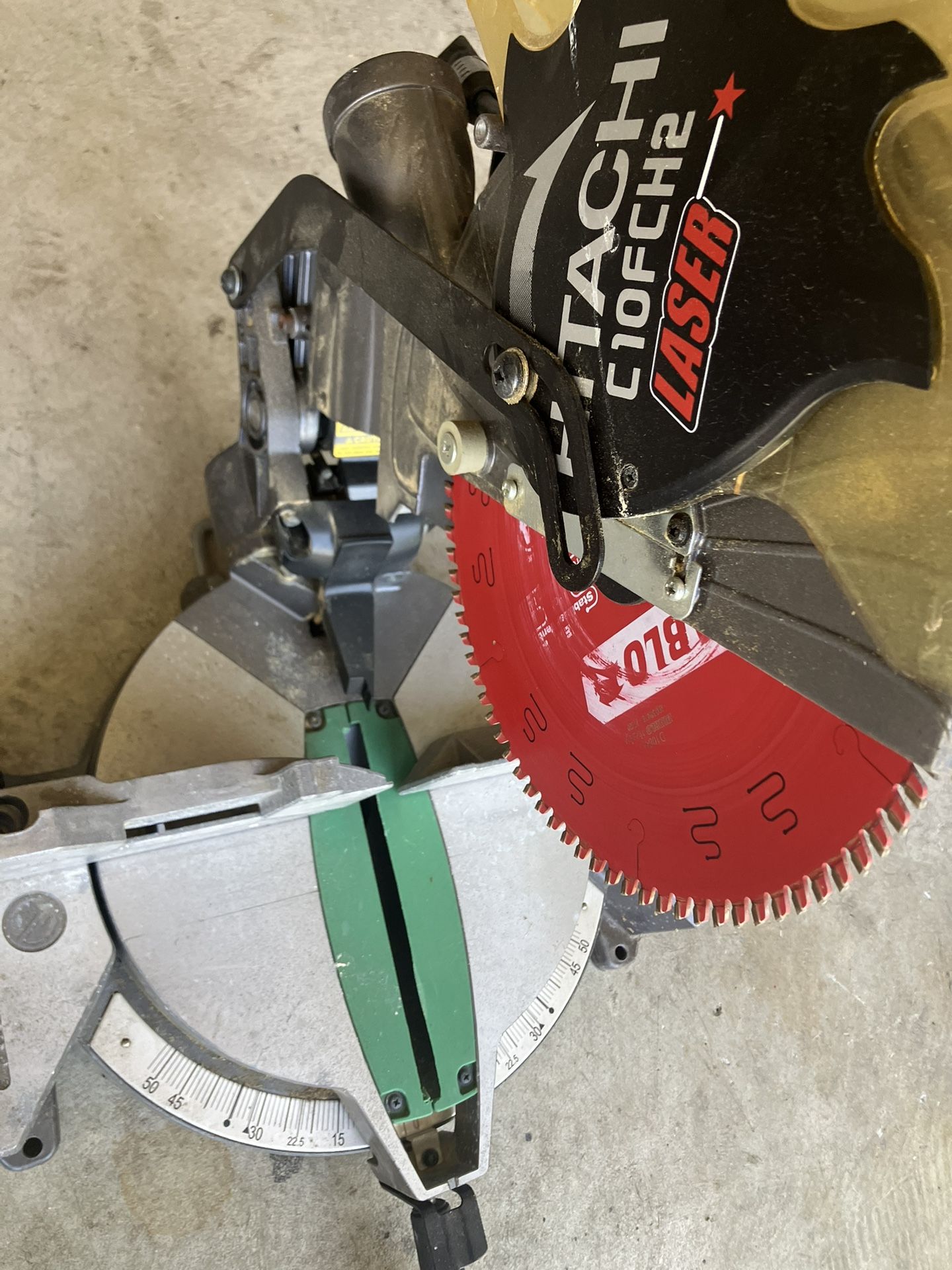 Hitachi 10 Inch Miter Saw Single Bevel With Laser. Good Condition. Price Is Firm. Cash only.