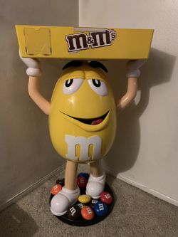 M&m guy tray holder