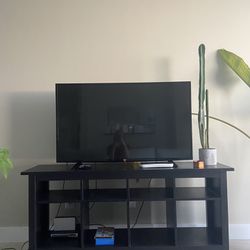 TV Stand / Entertainment Unit 