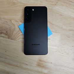 Samsung Galaxy S22 128gb. Unlock Any Sim 