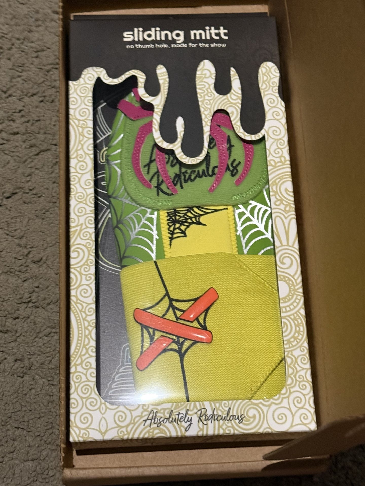 ABSOLUTELY RIDICULOUS (ARIA) VENOM SLIDING MITT