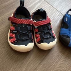 Keen Size 4 Nike Size 5