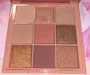 Eyeshadow pallet