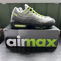 Nike Air Max 95 OG Neon 2015 Sz 10.5