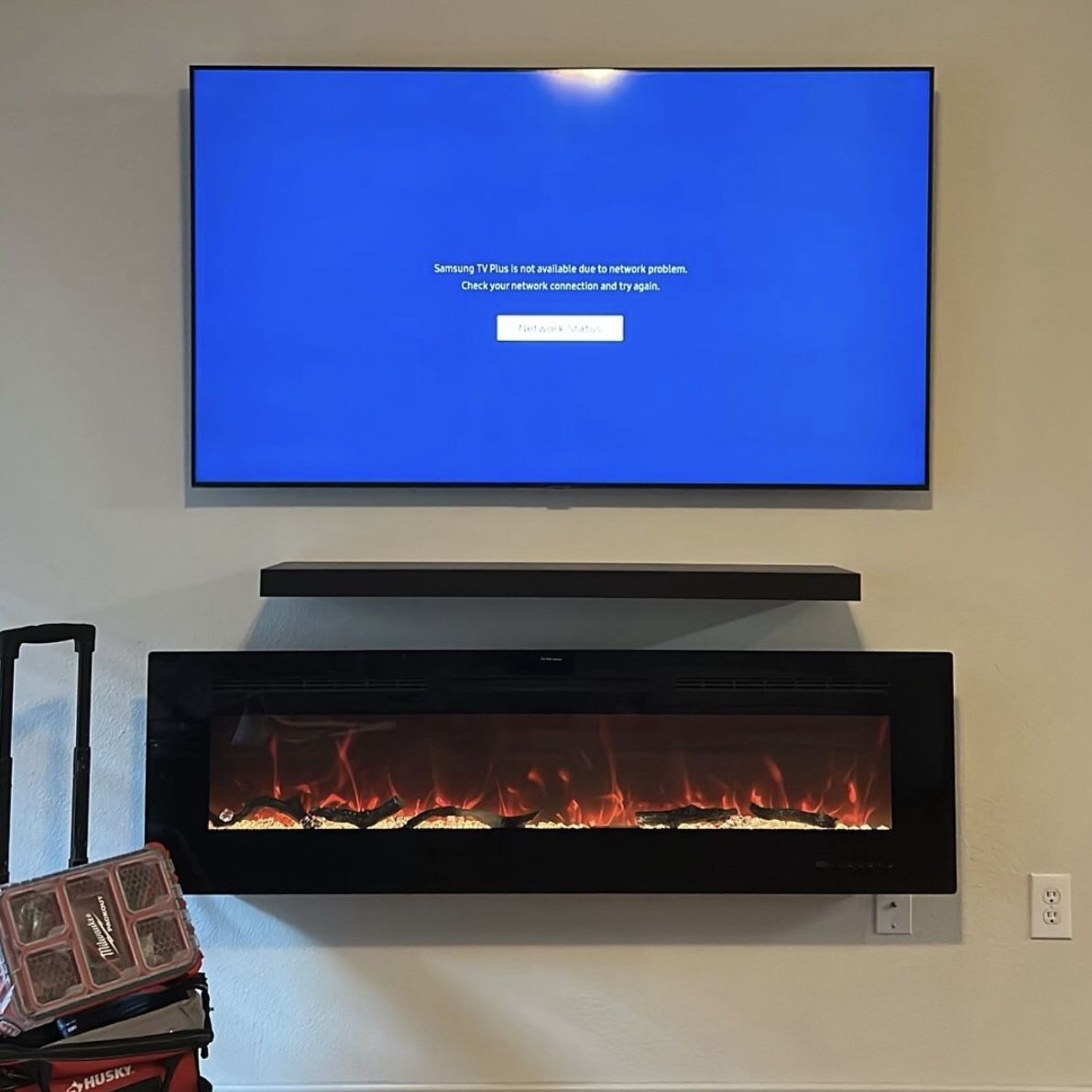 TV MOUNT