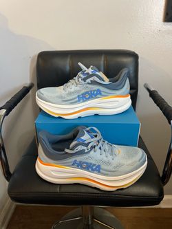 Hoka Bondi 9/ size 11D Men’s $100