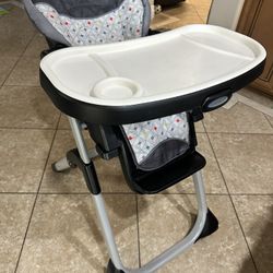 Graco Baby High Chair – Clean & Good Condition