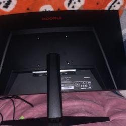 Koorui curve monitor with stand