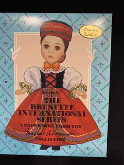 Paper Dolls, Madam Alexander, Beautiful Collection