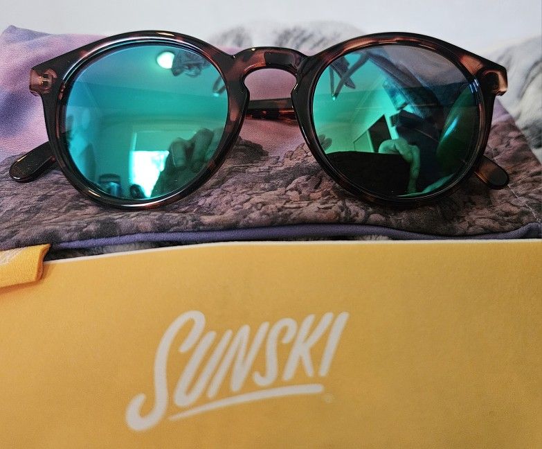 Sunski Women's Sunglasses