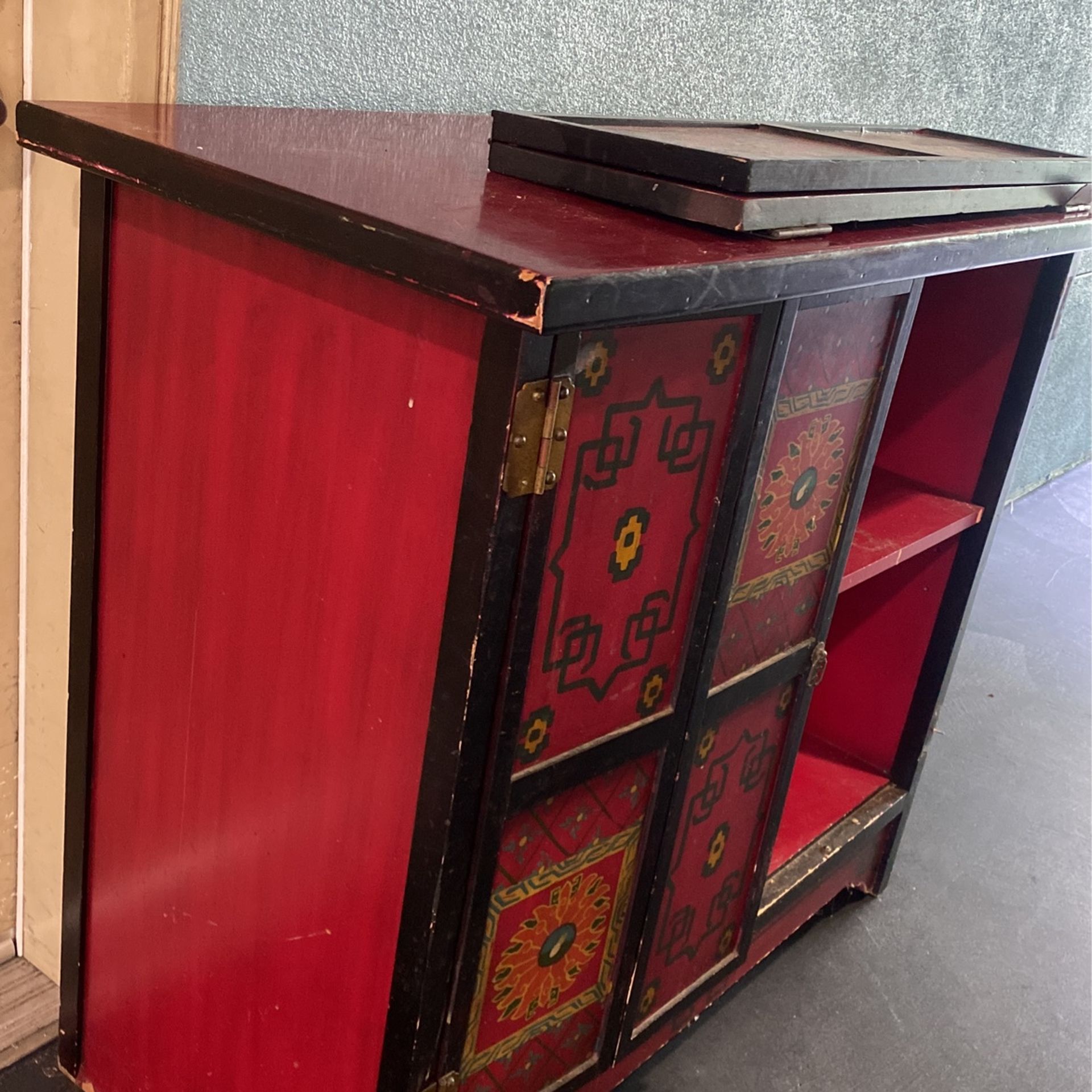 Free Armoire for Sale in San Diego, CA OfferUp