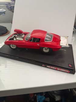 Die Cast 1:18 Corvette