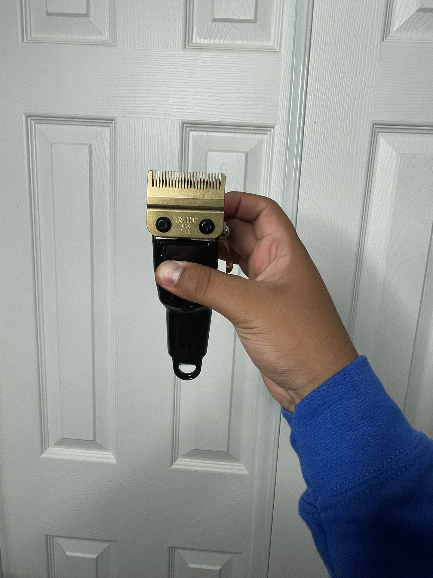 Gold Magic Clip Electronics & Media