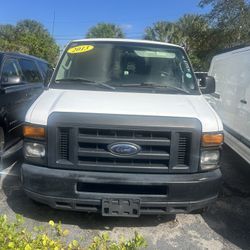 2013 Ford E-250
