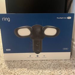 Ring Floodlight Cam Pro 4k (Newest Model)