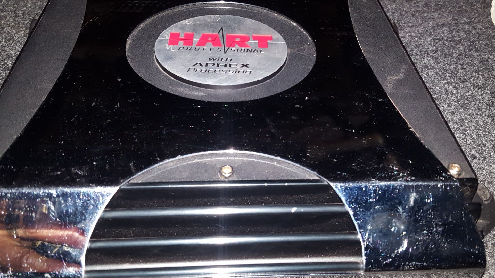 Amp Hart profesional with aphex processing