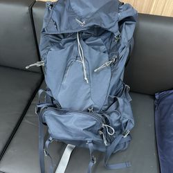 Osprey Atmos AG50 Hiking Backpack