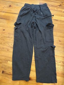 Garage black cargo sweatpants with drawstring waist and pockets, size p small