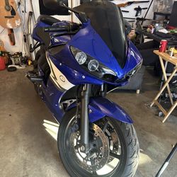 Beautiful 2006 Yamaha R6 21k Miles!!! 