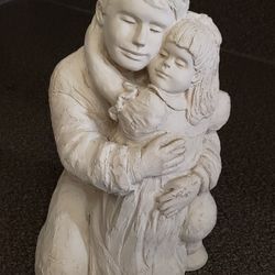 Father Daughter Sculpture 
