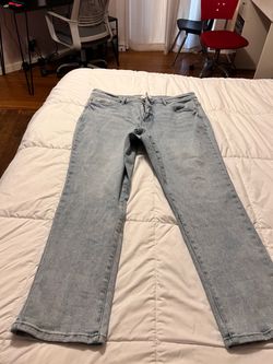 MoCo Boutique Light Wash Jeans Size 20W