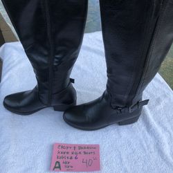 Women Boots  Like New 6