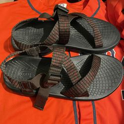Chacos size 11 in men’s