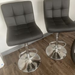 Breakfast Table Chairs