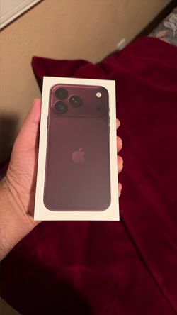 iPhone 18 Pro Max Burgundy