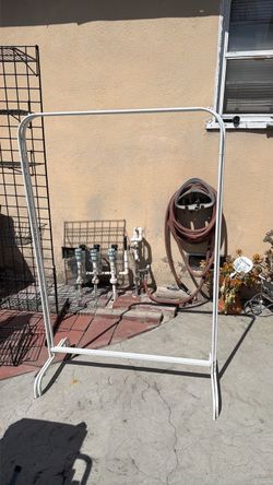 White clothes rack