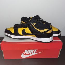 Nike Low Dunks Black And Yellow 