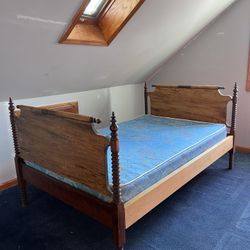 Antique 3/4 Bobbin spindle bed with mattress and box springs. Only $75