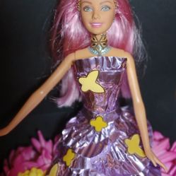Cute Baibies Dress With Different Materials Not Fabric My 10 Year-old Makes Them