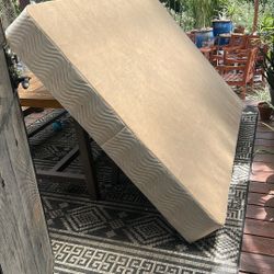 Simmons Queen Box Spring 