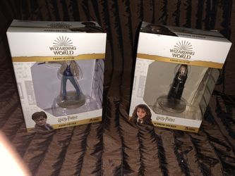Harry Potter & Hermiony Figures