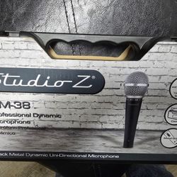 Microphone 