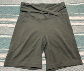 Women’s Biker Shorts - Excellent Condition!