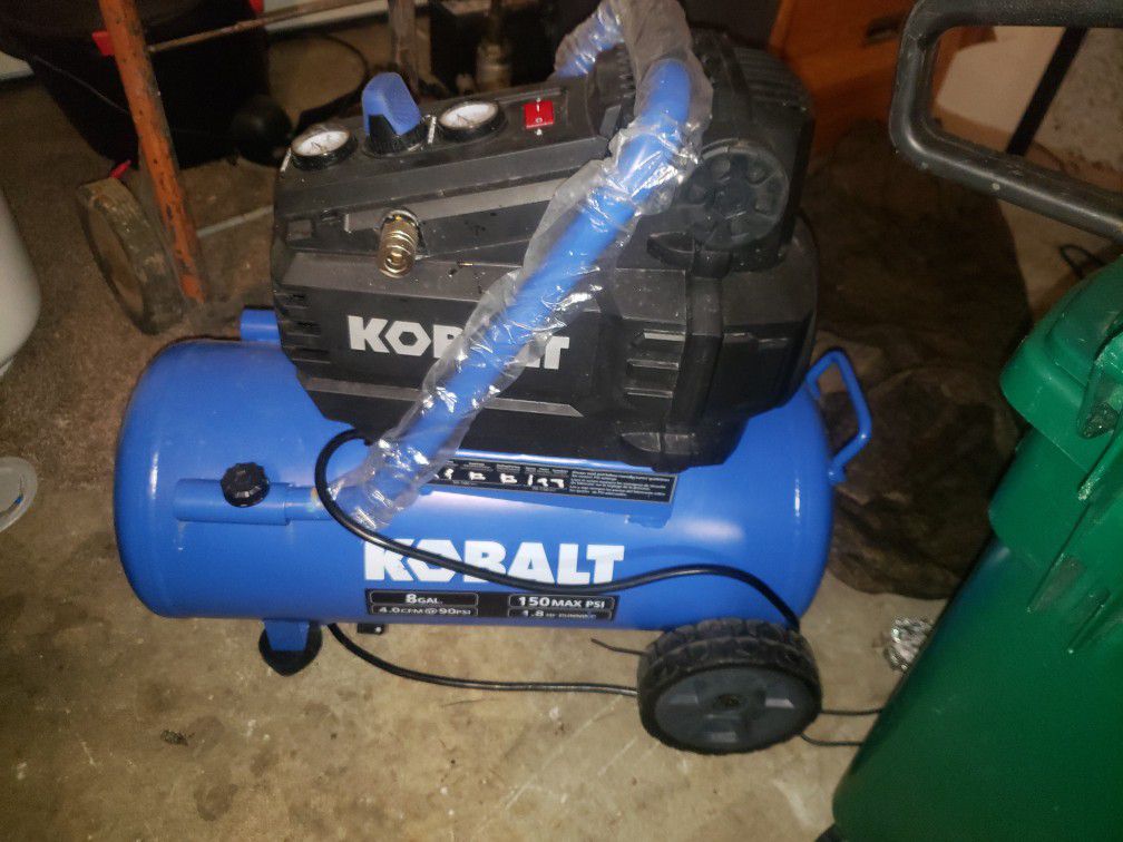 Kobalt Electric Horizontal Air Compressor 8-gallon Portable 150 Psi