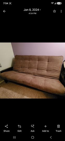 Futon MUST GO