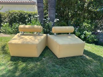 Designer / artistic furniture chairs