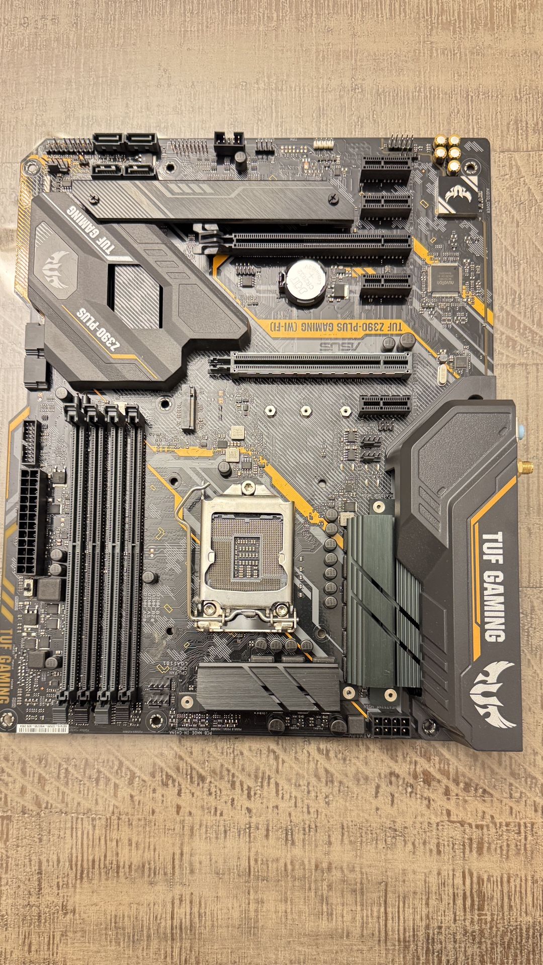 PC motherboard