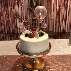 Gold Round display stand