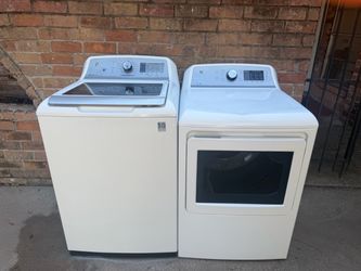 Washer and gas dryer. Lavadora y secadora de gas