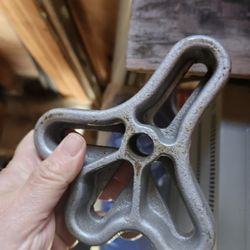 Vintage Puller