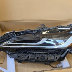 2024 Toyota Venza driver side headlight proyector type ready to install