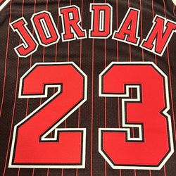 Authentic Michael Jordan Jersey XXL (52)