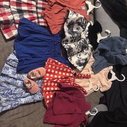 Baby items and breast pumps in very good condition.