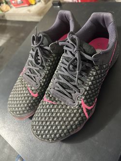 Nike React Gato (Men’s 7.5)